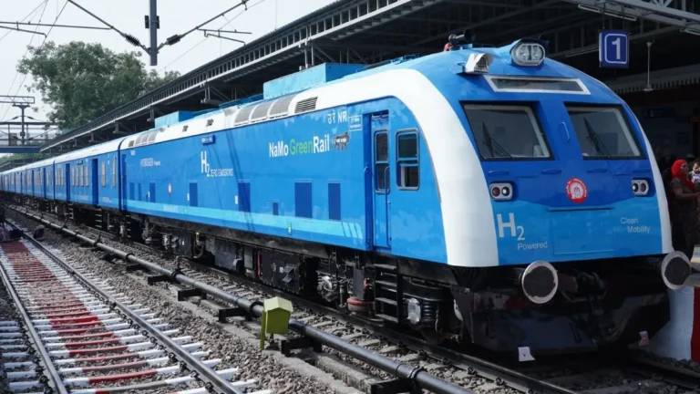 hydrogen-powered train